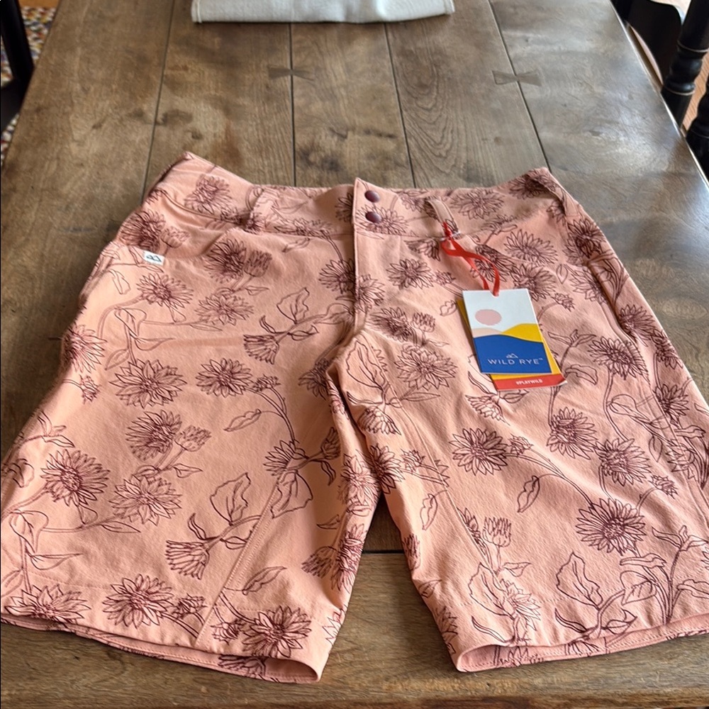 Wild Rye Floral Print Shorts Size 4 NWT
